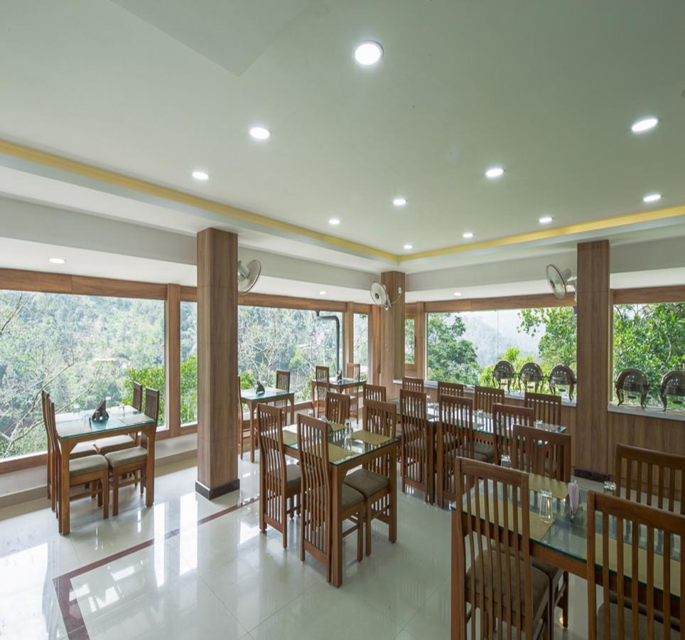 Hostess Thekkady Hotel Exterior photo